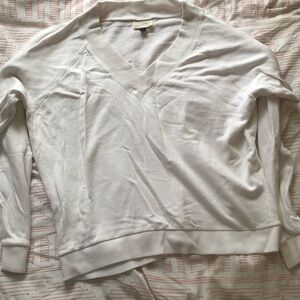 Universal Thread Cream V-Neck Sweater